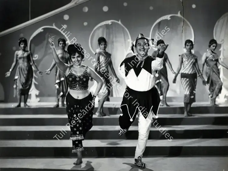 Haksar, Som (Director), Ladka Ladki, 1966 | Photographic Still | CinemaEducation | 00832026