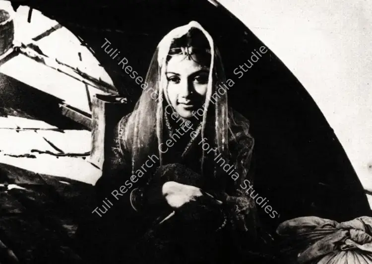 Islam, Baby (Cinematographer), Titas Ekti Nadir Naam, 1973 | Photographic Still | CinemaEducation | 00857120