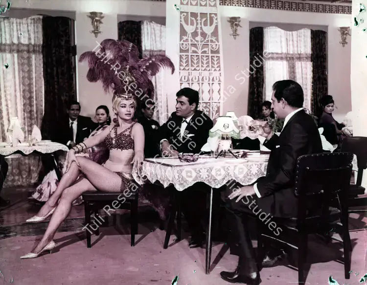Irani, Nariman A. (Cinematographer), Talash, 1969 | Photographic Still | CinemaEducation | 00833885