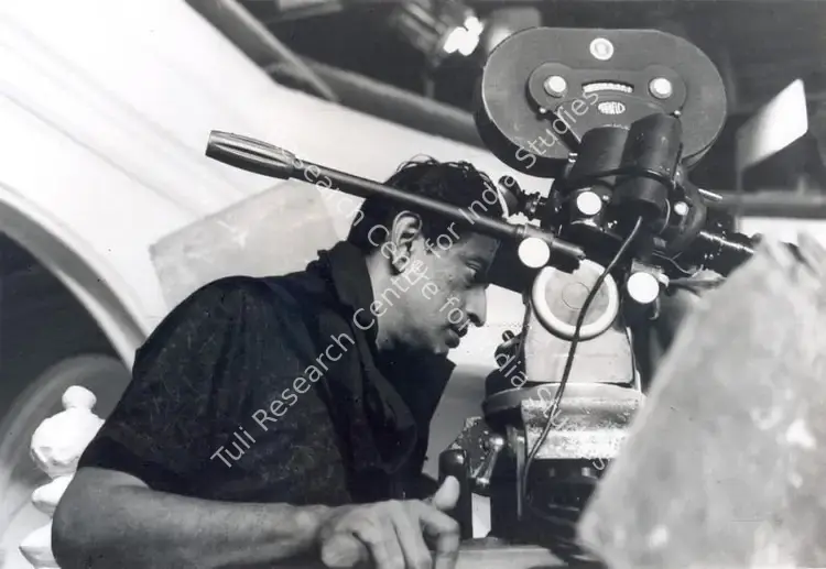 Ghosh, Nemai (Still Photographer), Goopy Gyne Bagha Byne, 1969 | Working Still | CinemaEducation | 00663707