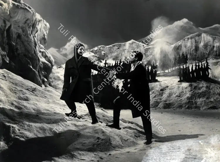 Dutt, Sunil (Producer), Yeh Rastey Hain Pyar Ke, 1963 | Photographic Still | CinemaEducation | 00834615