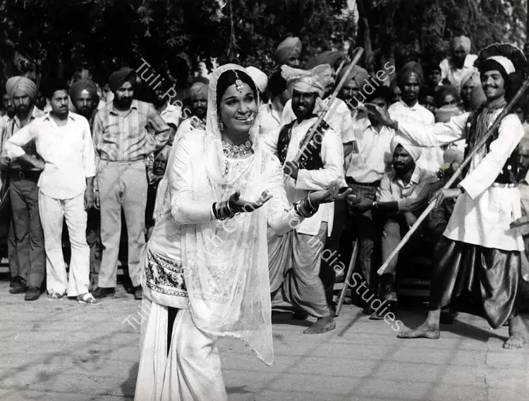 Mistry, Jal (Cinematographer), Heer Raanjha, 1970 | Photographic Still | CinemaEducation | 00831597