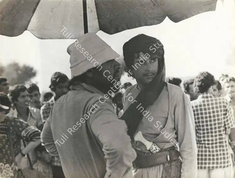 Nihalani, Govind (Cinematographer), Junoon, 1979. Shashi Kapoor And Shyam Benegal On The Sets | Working Still | CinemaEducation | 00677791
