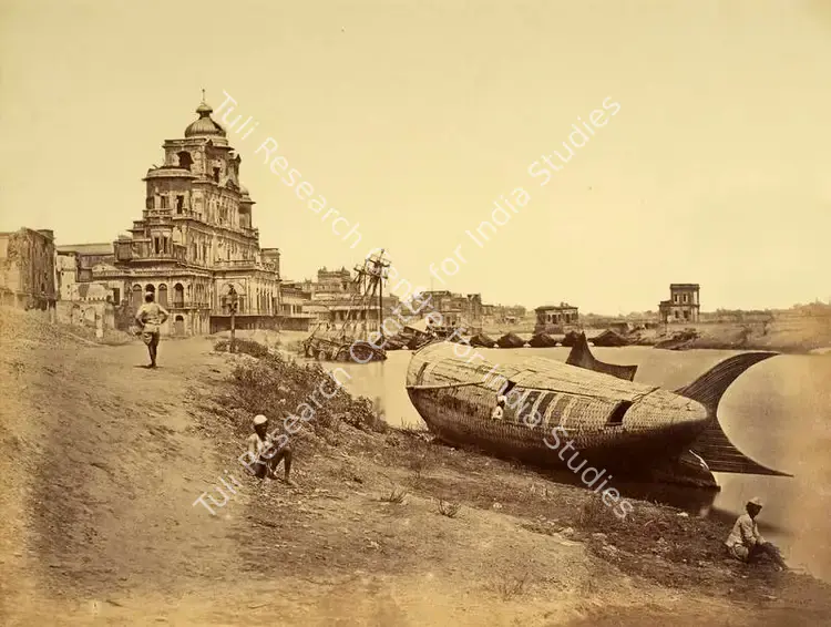 Beato, Felice (Photographer), The Chuter Munzil (Chattar Manzil) used as a Field Hospital, and the King's Boats, Lucknow, March-April 1858 | Antiquarian Photograph | Photography | 00116269