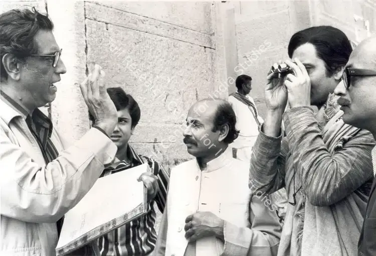 Ghosh, Nemai (Still Photographer), Joi Baba Felunath, 1979 | Working Still | CinemaEducation | 00663737