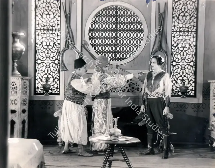 Gidwani, Moti B. (Director), Daku Ki Ladki, 1933 | Photographic Still | CinemaEducation | 00830893