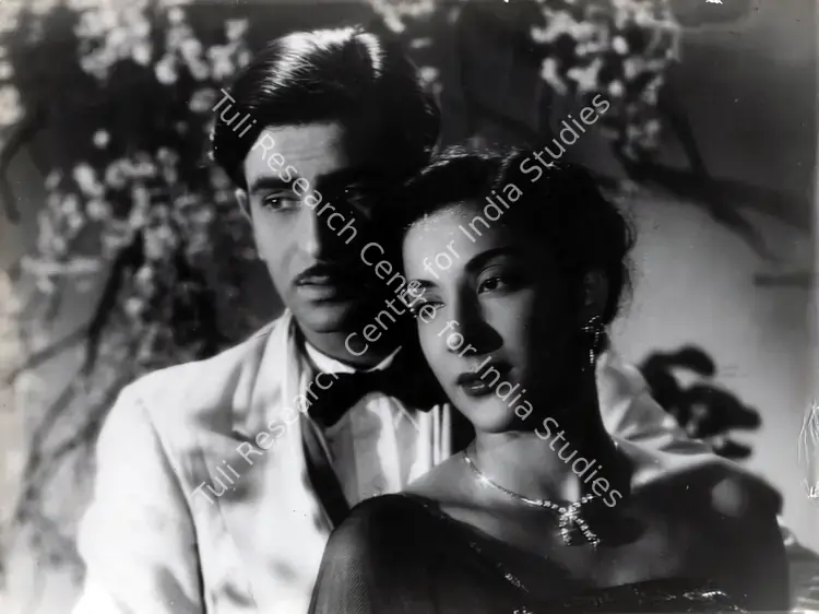 Karmakar, Radhu (Cinematographer), Awara, 1951 | Photographic Still | CinemaEducation | 00830103