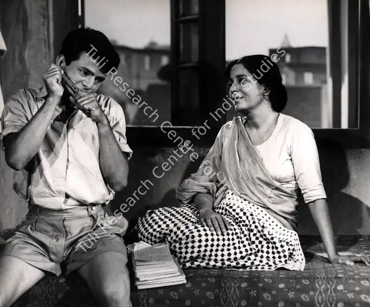 Braganza, Marshal (Cinematographer), Dosti, 1964 | Photographic Still | CinemaEducation | 00831169
