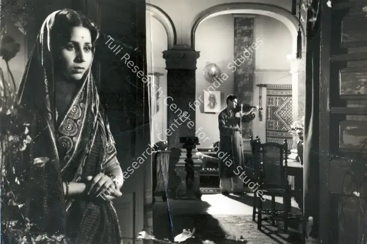 Kar, Ajoy (Cinematographer), Kashti, 1954 | Photographic Still | CinemaEducation | 00831940