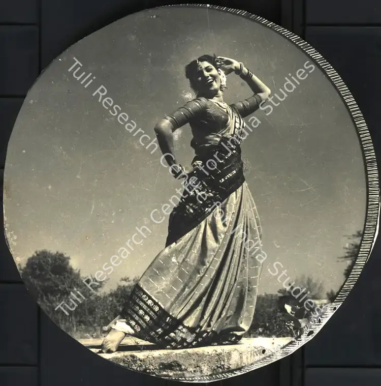 Santoshi, P.L. (Director), Sabse Bada Rupaiya, 1955 | Photographic Still | CinemaEducation | 00833959