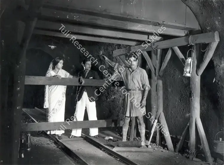 Hafesjee, I.A. (Director), Usne Kya Socha, 1937 | Photographic Still | CinemaEducation | 00834311