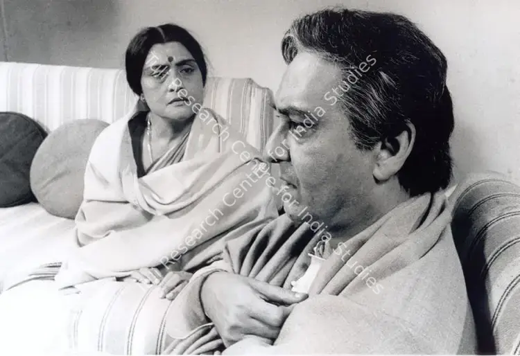 Malik, Ravi (Cinematographer), Ganashatru, 1990 | Photographic Still | CinemaEducation | 00663278