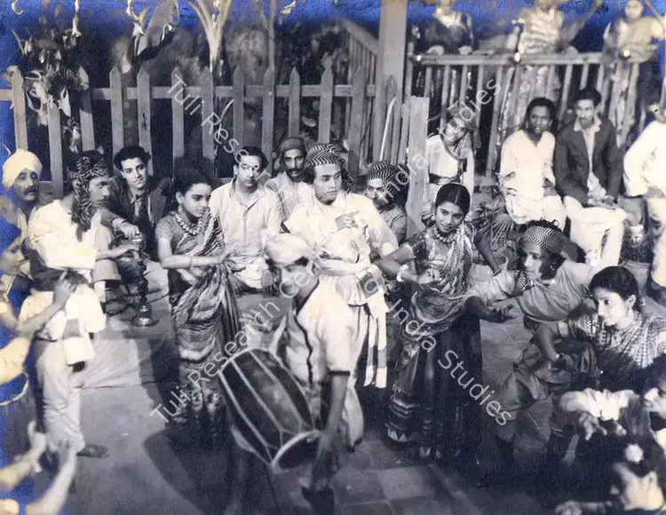 Bhatt, Nanabhai (Director), Mouj, 1943 | Photographic Still | CinemaEducation | 00832509