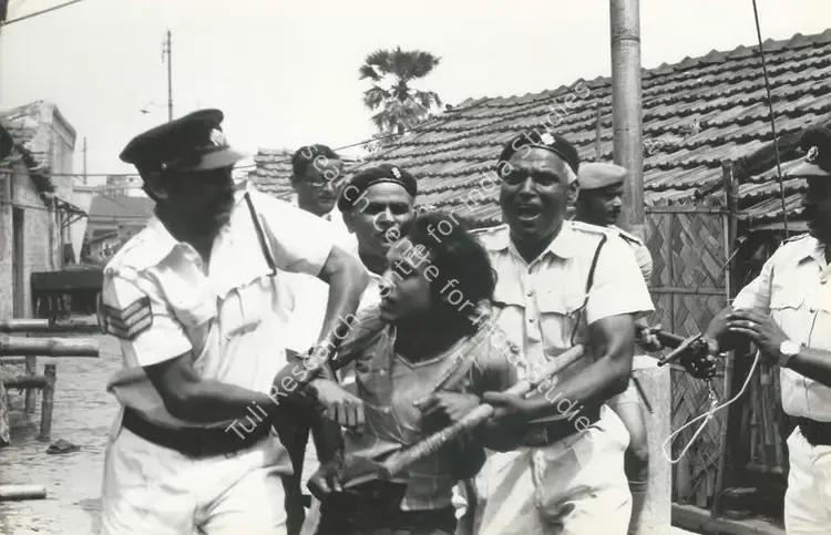 Nihalani, Govind (Cinematographer), Aarohan, 1982 | Photographic Still | CinemaEducation | 00677728