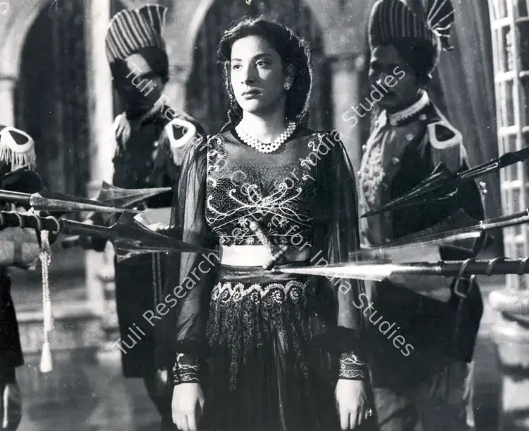 Naik, Saju (Cinematographer), Amber, 1952 | Photographic Still | CinemaEducation | 00829965