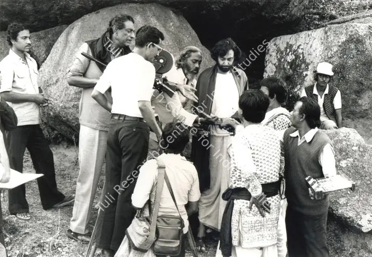 Ghosh, Nemai (Still Photographer), Hirak Rajar Deshe, 1980 | Working Still | CinemaEducation | 00663722