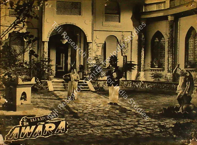 Karmakar, Radhu (Cinematographer), Awara, 1951 | Lobby Card | CinemaEducation | 00809750