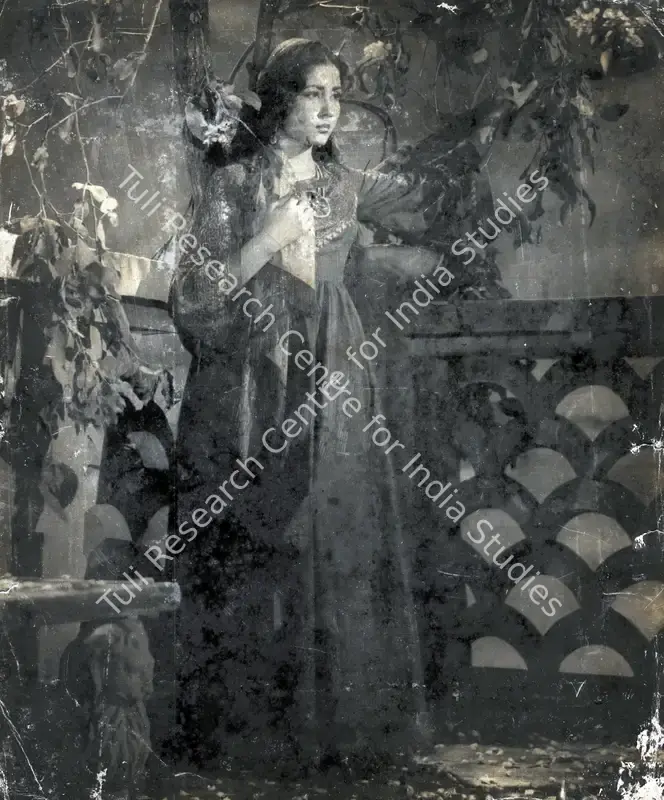 Gupta, Dilip (Cinematographer), Yahudi, 1958 | Photographic Still | CinemaEducation | 00834589