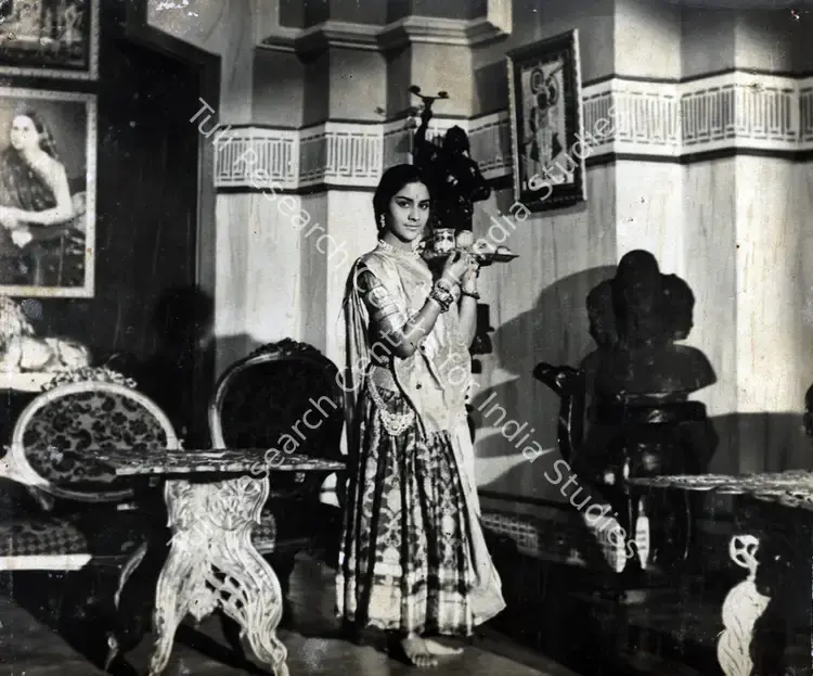 Vivek (Producer), Saraswati Chandra, 1968 | Photographic Still | CinemaEducation | 00834208