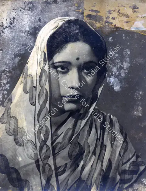 Yusuf, S.M. (Director), Aina, 1944 | Photographic Still | CinemaEducation | 00883817