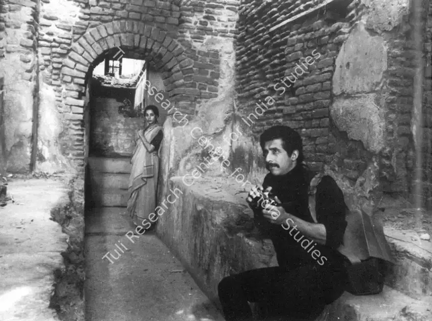 Mahajan, K K (Cinematographer), Khandhar, 1983 | Photographic Still | CinemaEducation | 00553891