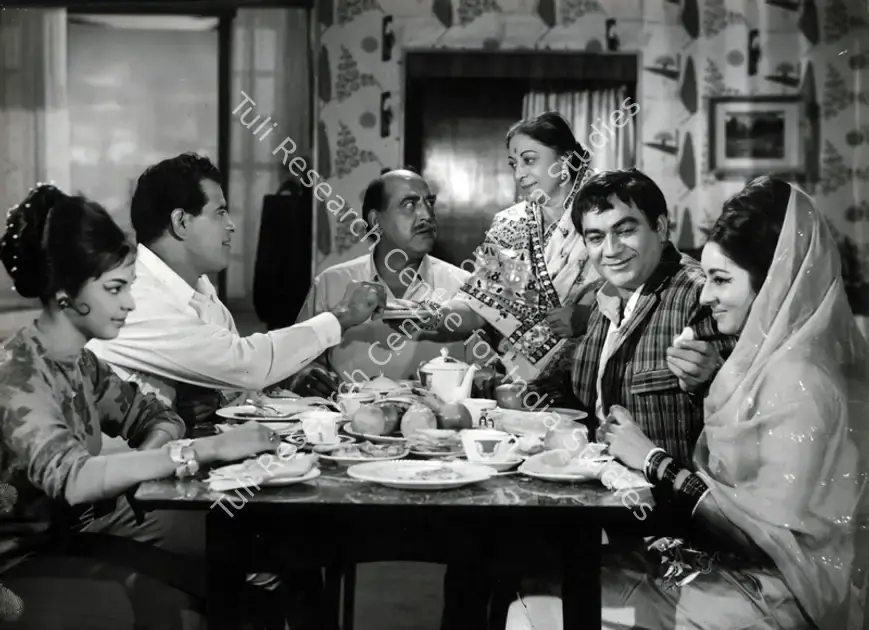 Doshi, C. (Producer), Ilzam, 1970 | Photographic Still | CinemaEducation | 00885563