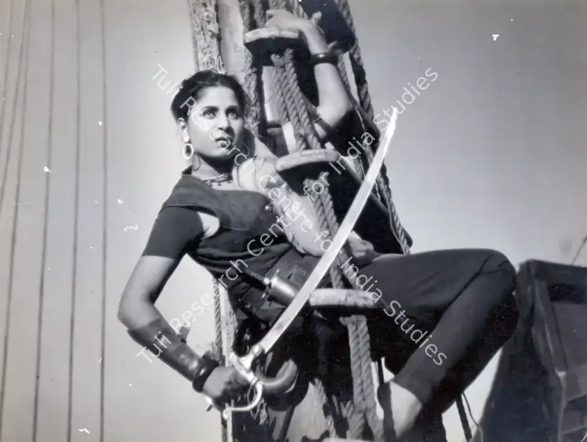 Murthy, V.K. (Cinematographer), Baaz, 1953 | Photographic Still | CinemaEducation | 00884048