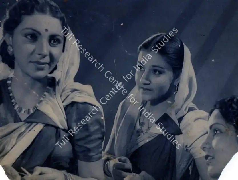 Pai, Surendra (Cinematographer), Hum Ek Hain, 1946 | Photographic Still | CinemaEducation | 00885531