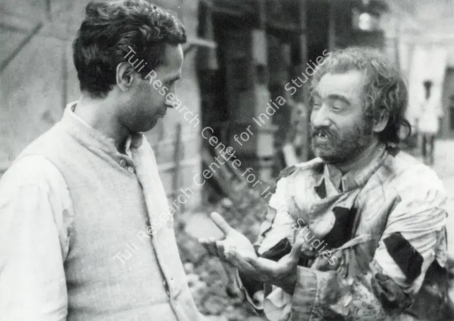 Ratra, V. (Cinematographer), Funtoosh, 1956 | Working Still | CinemaEducation | 00666647