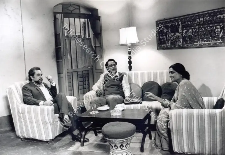 Malik, Ravi (Cinematographer), Ganashatru, 1990 | Photographic Still | CinemaEducation | 00891121