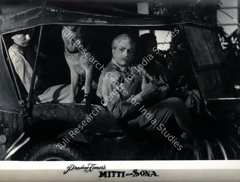 Kumar, Pradeep (Producer), Mitti Me Sona, 1960 | Photographic Still | CinemaEducation | 00886392