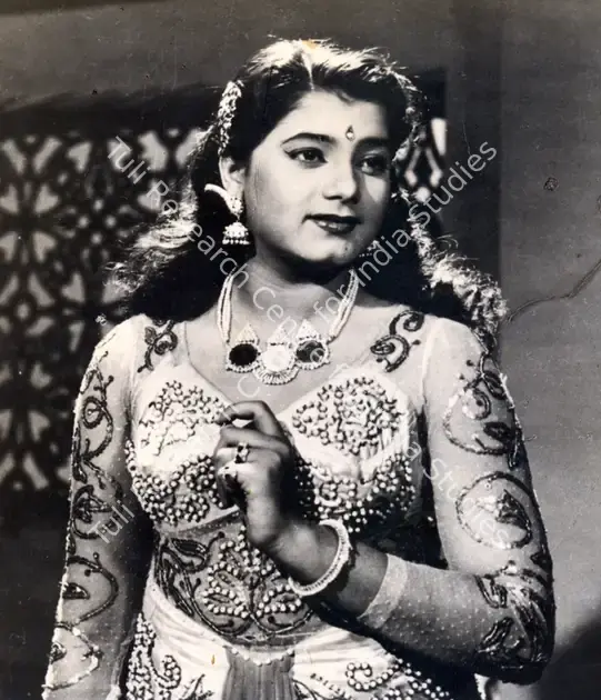 Dosani, A.J. (Producer), Teen Sardar, 1955 | Photographic Still | CinemaEducation | 00887848