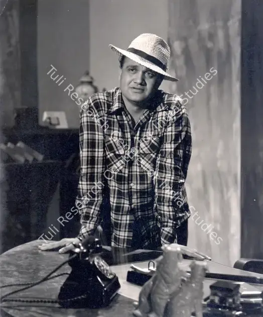 Malhotra, R.L. (Producer), Dhuaan, 1953 | Photographic Still | CinemaEducation | 00884927
