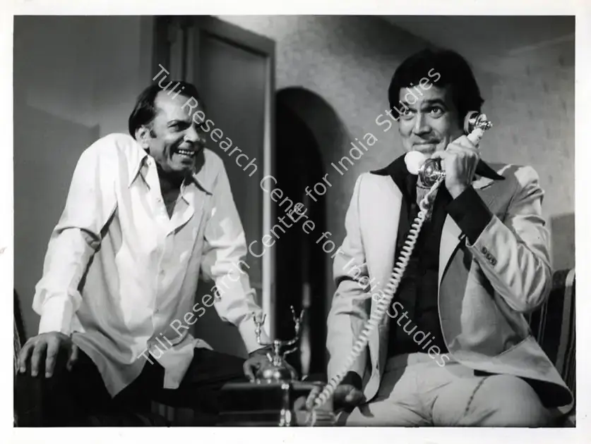 Nathan, G.Or. (Cinematographer), Hum Dono, 1984 | Photographic Still | CinemaEducation | 00890854