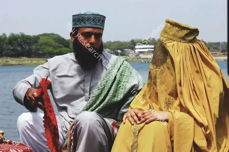 Ahmed, Humayun (Director), The Land of Peace, 2004 | Photographic Still | CinemaEducation | 00846632