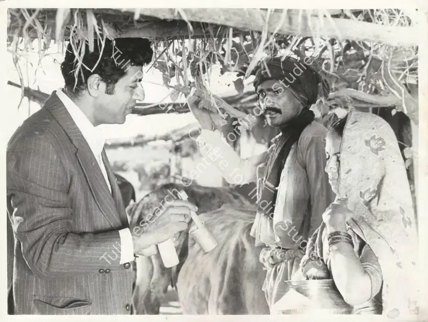 Govind (Cinematographer), Manthan, 1976 | Photographic Still | CinemaEducation | 00890879
