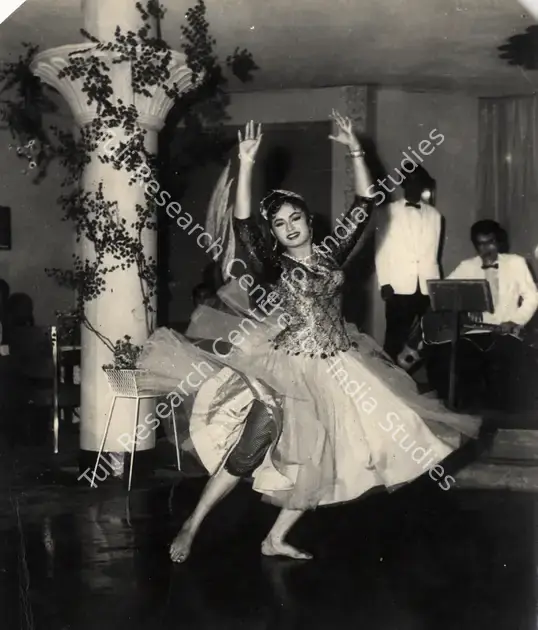 Kapur, Kailash (Producer), Flat No 9, 1961 | Photographic Still | CinemaEducation | 00885213