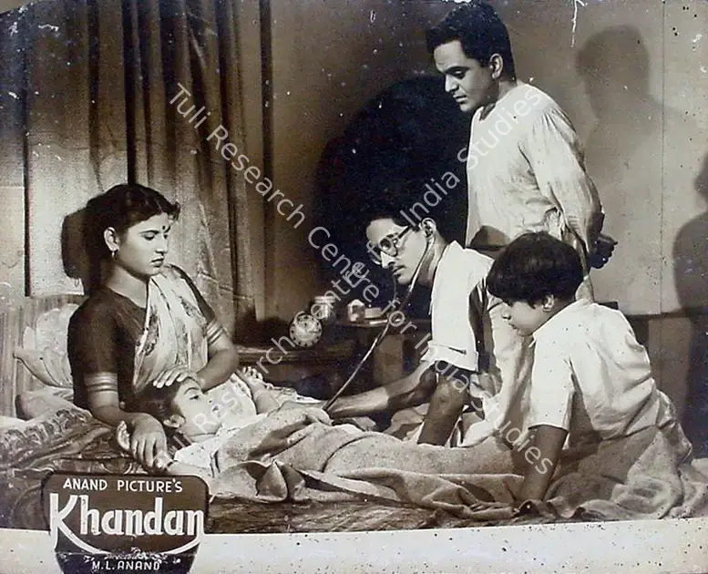 Anand, M.L. (Director), Khandan, 1955 | Lobby Card | CinemaEducation | 00818968