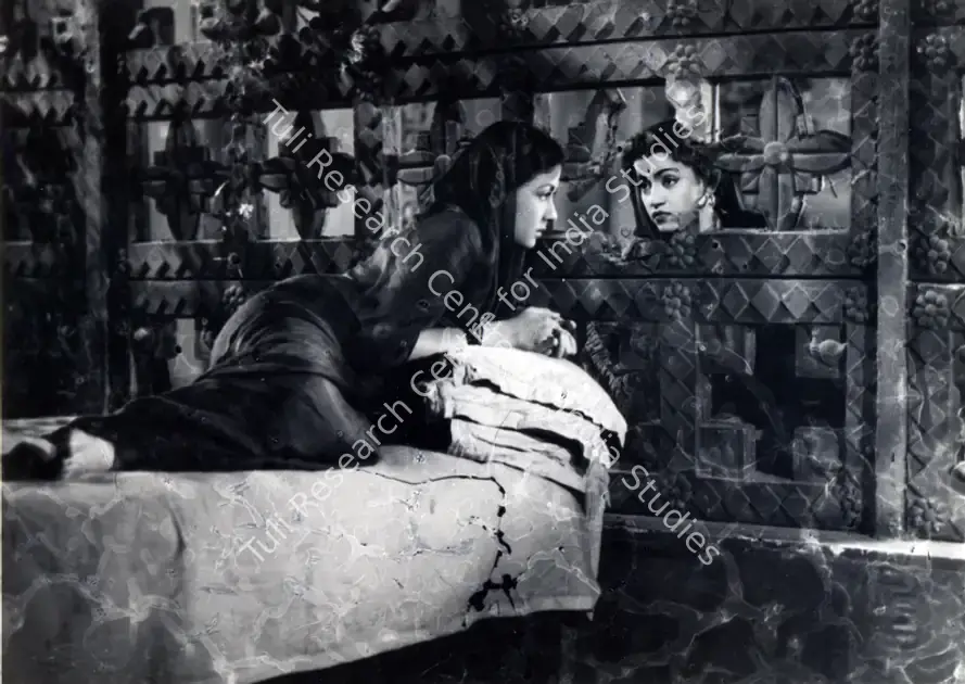 Mukadam, M.W (Cinematographer), Daaera, 1953 | Photographic Still | CinemaEducation | 00884777