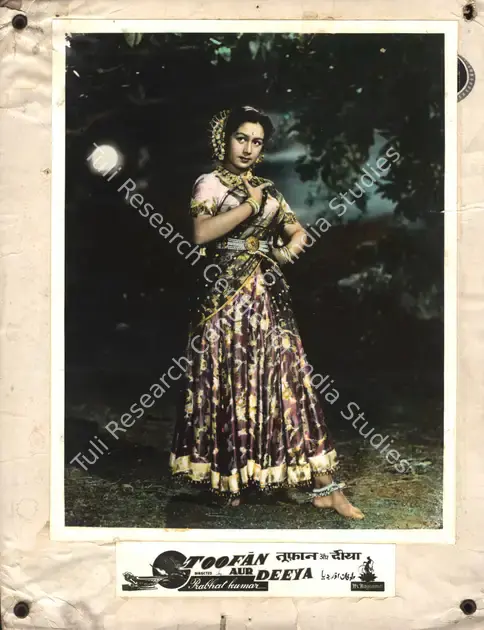 Kumar, Prabhat (Director), Toofan Aur Deeya, 1956 | Photographic Still Mounted on Lobby Card | CinemaEducation | 00765716