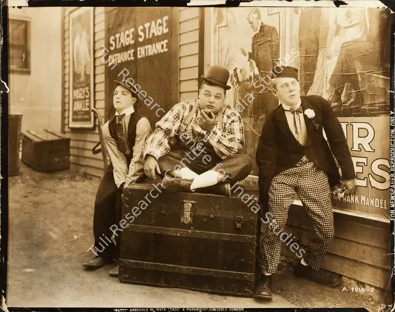 Arbuckle, Roscoe Fatty (Director), Backstage, 1919 | Photographic Still | CinemaEducation | 00857155
