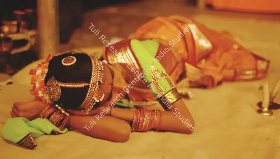 Domalpalli, Rajnesh (Director), Vanaja, 2006 | Photographic Still | CinemaEducation | 00846623