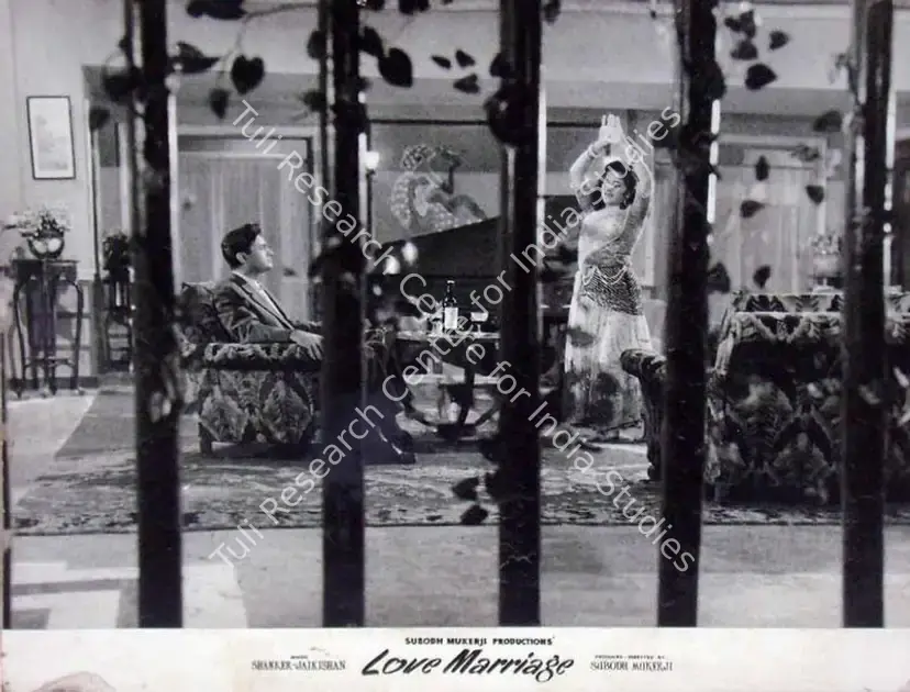 Mukerji, Subodh (Producer), Love Marriage, 1959 | Lobby Card | CinemaEducation | 00819550