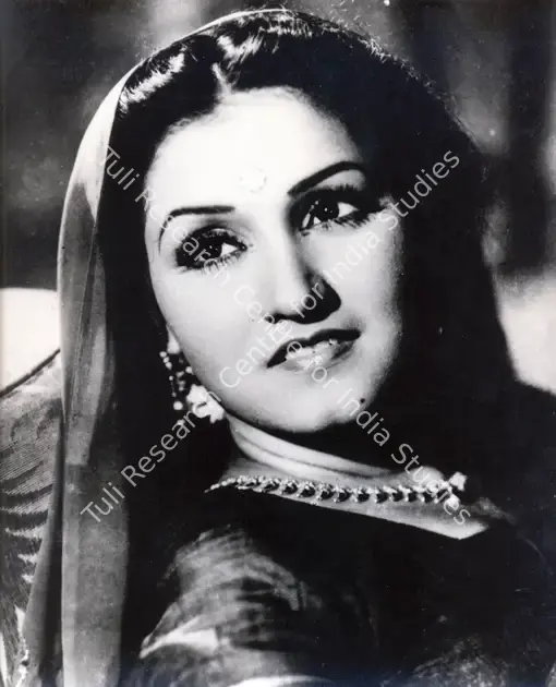 Irani, Faredoon A. (Cinematographer), Anmol Ghadi, 1946 | Photographic Still | CinemaEducation | 00883946