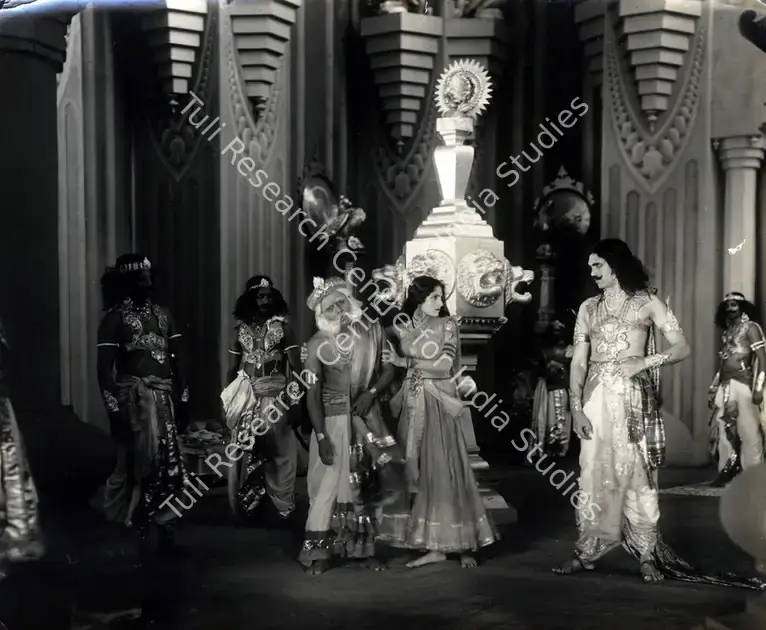 Shantaram, V. (Director), Sairandhri, 1933 | Photographic Still | CinemaEducation | 00887816