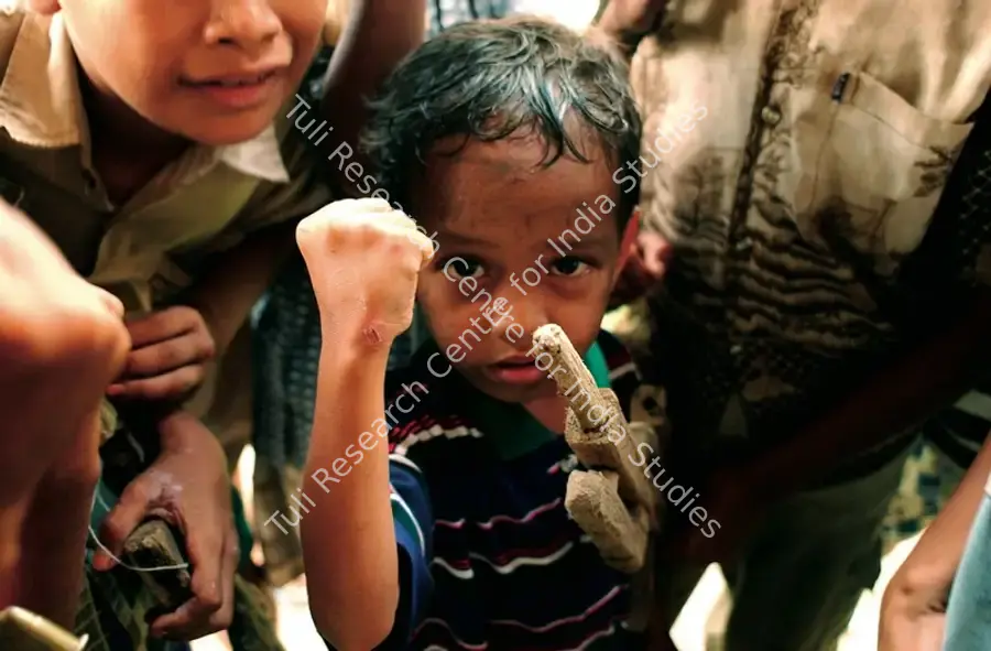 Nessen, William (Director), The Black Road : On the Front Line of Aceh's War, 2005 | Photographic Still | CinemaEducation | 00857095