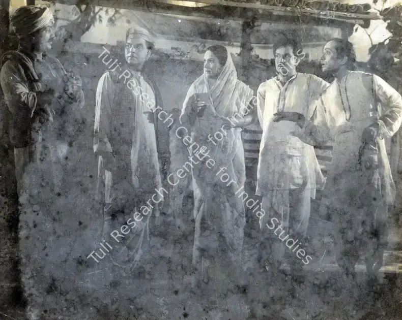 Bhatt, Nanabhai (Producer), Hamari Shaan, 1951 | Photographic Still | CinemaEducation | 00885466