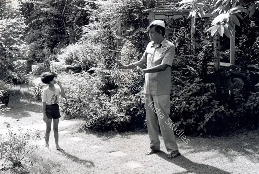 Ghosh, Nemai (Still Photographer), Pikoo, 1980 | Working Still | CinemaEducation | 00891608
